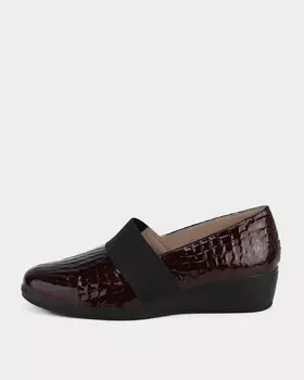 Кожаные туфли увеличенной полноты на танкетке с эластичной вставкой на союзке