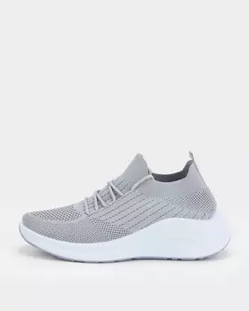 Кроссовки со съемной стелькой и функциональной шнуровкой