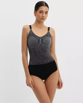 Купальник корректирующий из биэластичного материала с U-образным вырезом