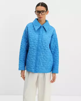 Стеганая куртка с отложным воротником и боковыми карманами