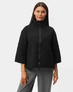 Куртка с фигурной стежкой и воротником-стойкой