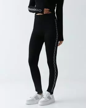 Эластичные легинсы на широком поясе с лампасами из стразов