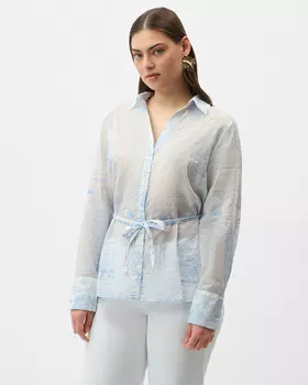 Легкая блузка с вышивкой