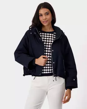 Легкая куртка оверсайз с капюшоном