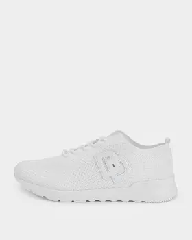 Легкие кроссовки с эластичной шнуровкой