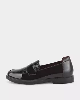 Лоферы из натуральной лакированной кожи с широкой перемычкой