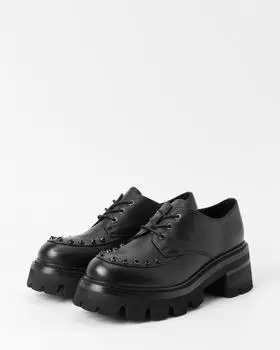 Дерби из натуральной кожи на тракторной подошве, декорированные камнями