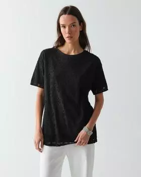 Футболка с цветочным кружевом