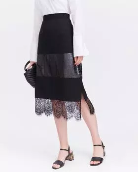 Юбка с кружевом и пайетками