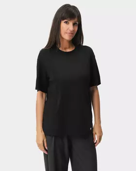 Оверсайз-футболка с лиоцеллом в составе