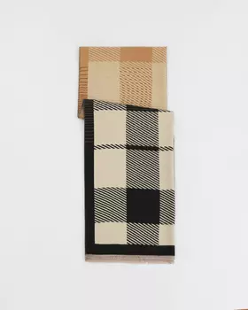 Палантин из натуральных материалов с геометрическим принтом