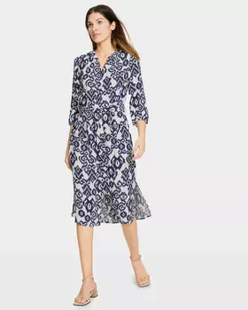 Платье из вискозы с изысканным узором икат