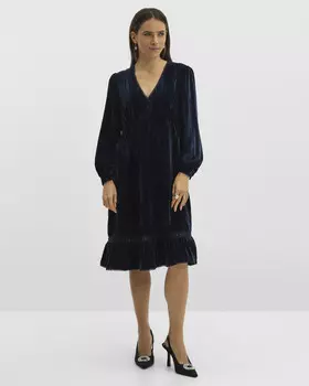 Платье миди из бархата с V-образным вырезом