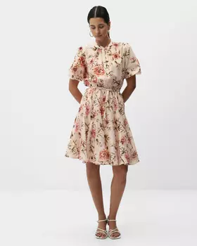 Платье миди с юбкой-трапецией и подъюбником