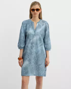 Платье хлопковое прямого силуэта с джинсовым принтом