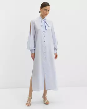 Платье-рубашка с акцентными разрезами на рукавах и воротником аскот