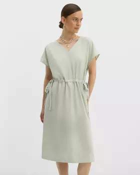 Платье миди со сборкой на талии