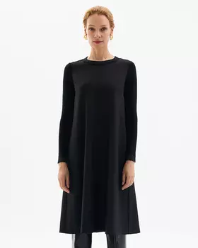 Платье-трапеция с деликатным люрексом