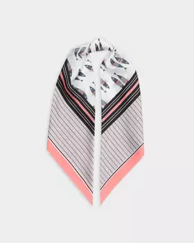 Платок с анималистичным принтом