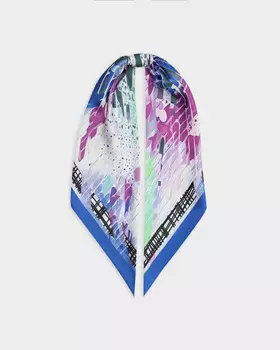 Платок с ярким абстрактным принтом