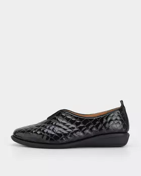 Полуботинки увеличенной полноты из лаковой кожи