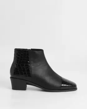 Полусапоги, р. 39, цвет Черный