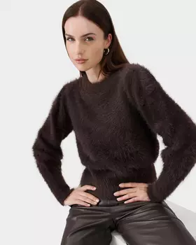 Пуловер из мягкой пряжи