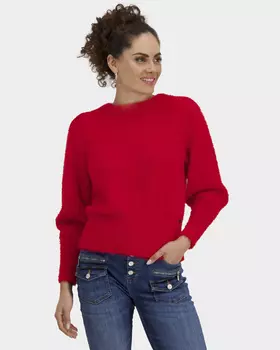 Пуловер из мягкой пряжи