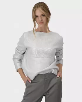 Пуловер с объемным узором на рукавах и металлизированным накатом