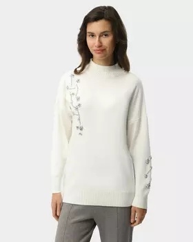 Пуловер со спущенным плечом и вышивкой