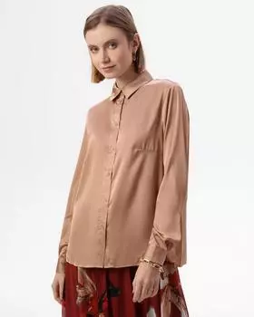 Рубашка прямого кроя с отложным воротником и застежкой на пуговицы