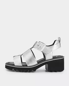 Сандалии из натуральной кожи с технологией HighSoft