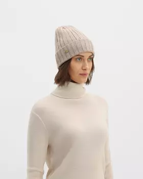 Шапка бини из фактурного трикотажа на основе натуральной шерсти и кашемира