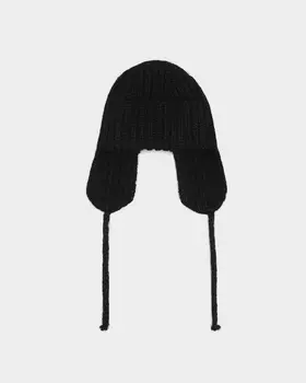 Шапка-ушанка крупной вязки в рубчик