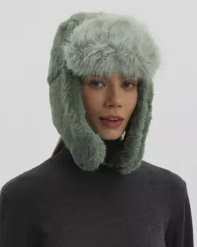 Шапка-ушанка с опушкой из экомеха