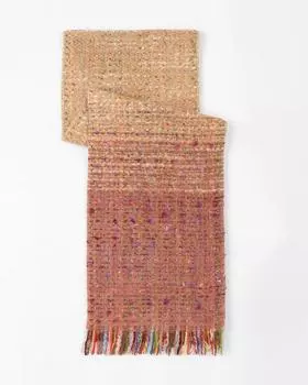 Утепленный шарф с шерстью в составе и бахромой по краям