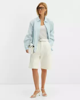 Шорты-бермуды с застежкой на пуговицу и молнию и боковыми карманами