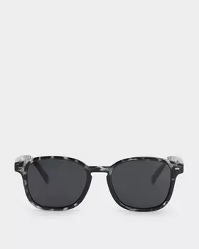 Солнцезащитные очки с поляризационными линзами