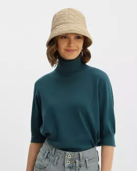 Стеганая шляпа с утепленной подкладкой