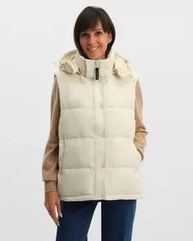 Стеганый жилет с пуховым наполнителем