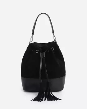Сумка-ведро из комбинированных материалов с декоративными кисточками