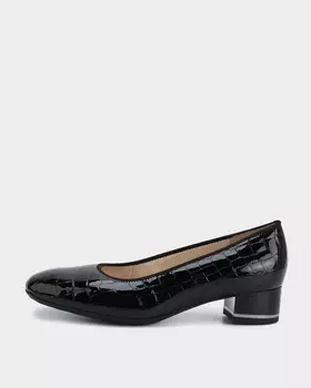 Туфли из натуральной лаковой кожи «под крокодила»