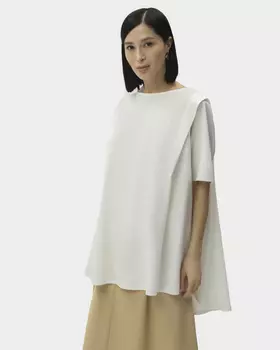 Удлиненная блузка с декоративными складками спереди и сзади