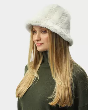 Утепленная панама с фактурным узором