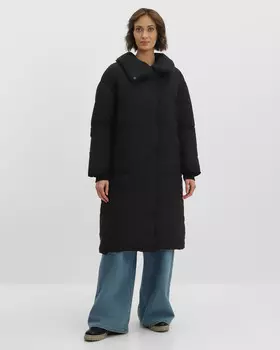 Утепленное пальто с широкой горловиной и съемным капюшоном