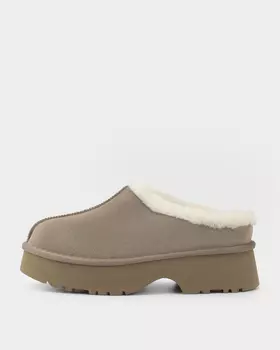 Утепленные полуботинки из натуральной замши с меховой опушкой