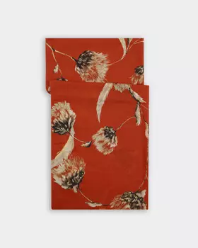 Утепленный шерстью палантин