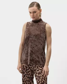 Велюровый топ с воротничком-стойкой