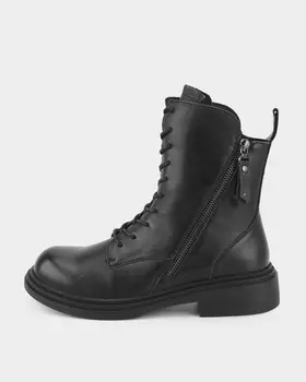 Высокие кожаные ботинки на шнуровке