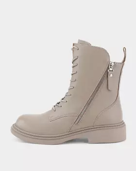 Высокие кожаные ботинки на шнуровке